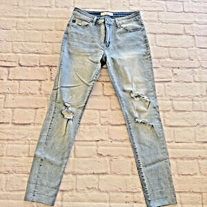 NWT KanCan Kan Can Boutique Skinny Distressed Light Wash Blue Jeans  11/29